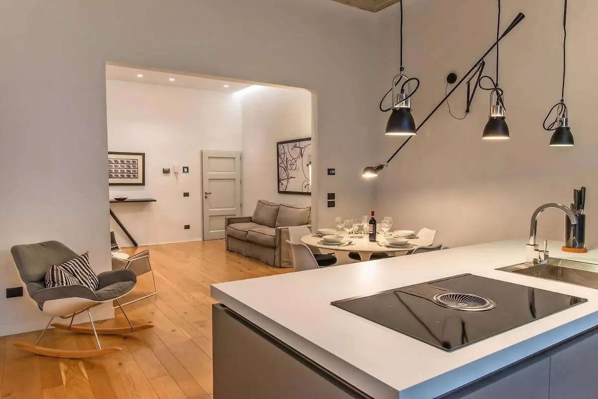 The Charme Of Santa Croce Apartment Florence